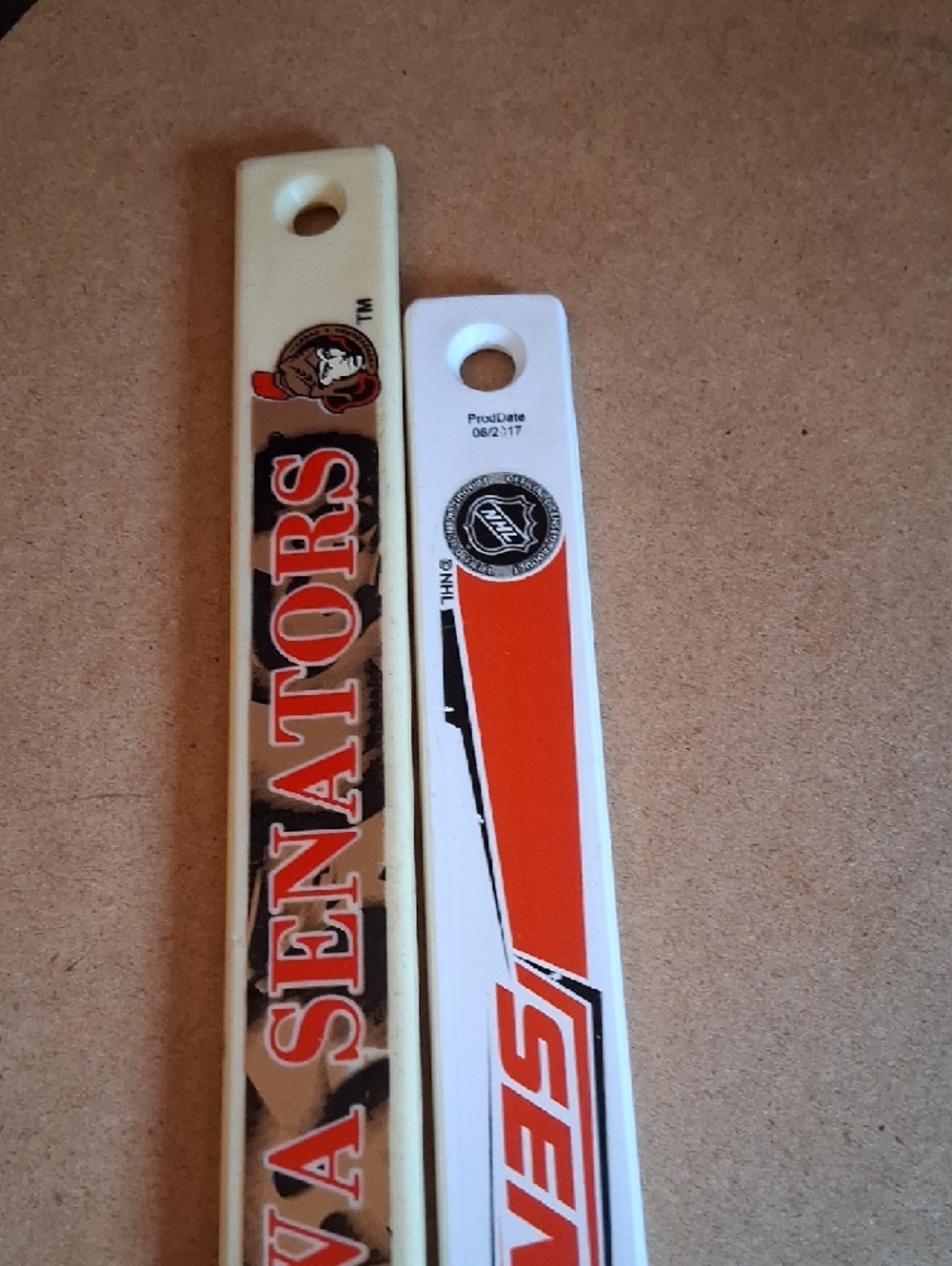 Ottawa Senators NHL Mini Hockey Sticks - Red, White, Cream - Picture 2 of 9